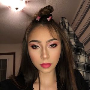 Meet your Posher, Victoria